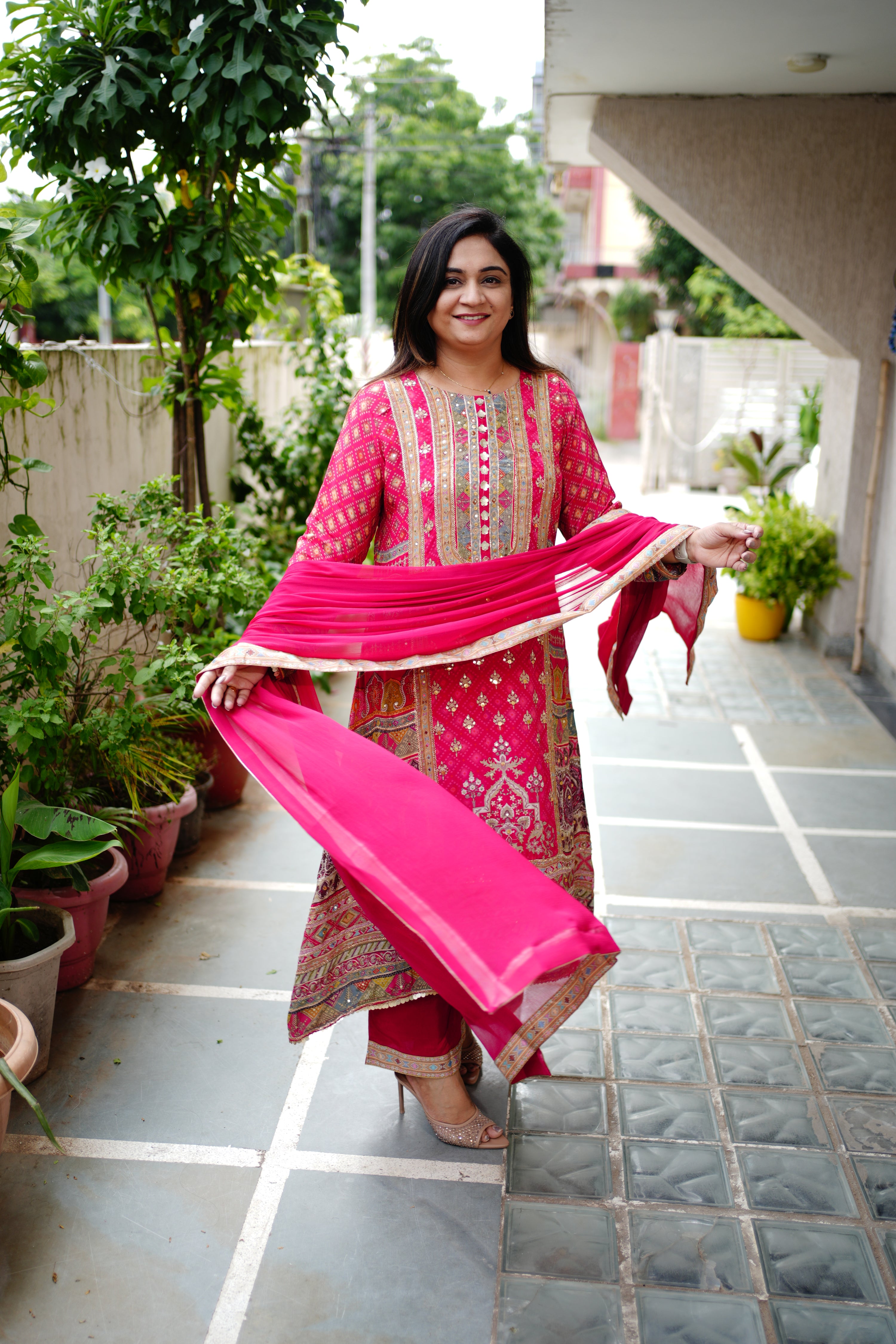 Roshni Asymmetric Crepe Embroidered Pant Set