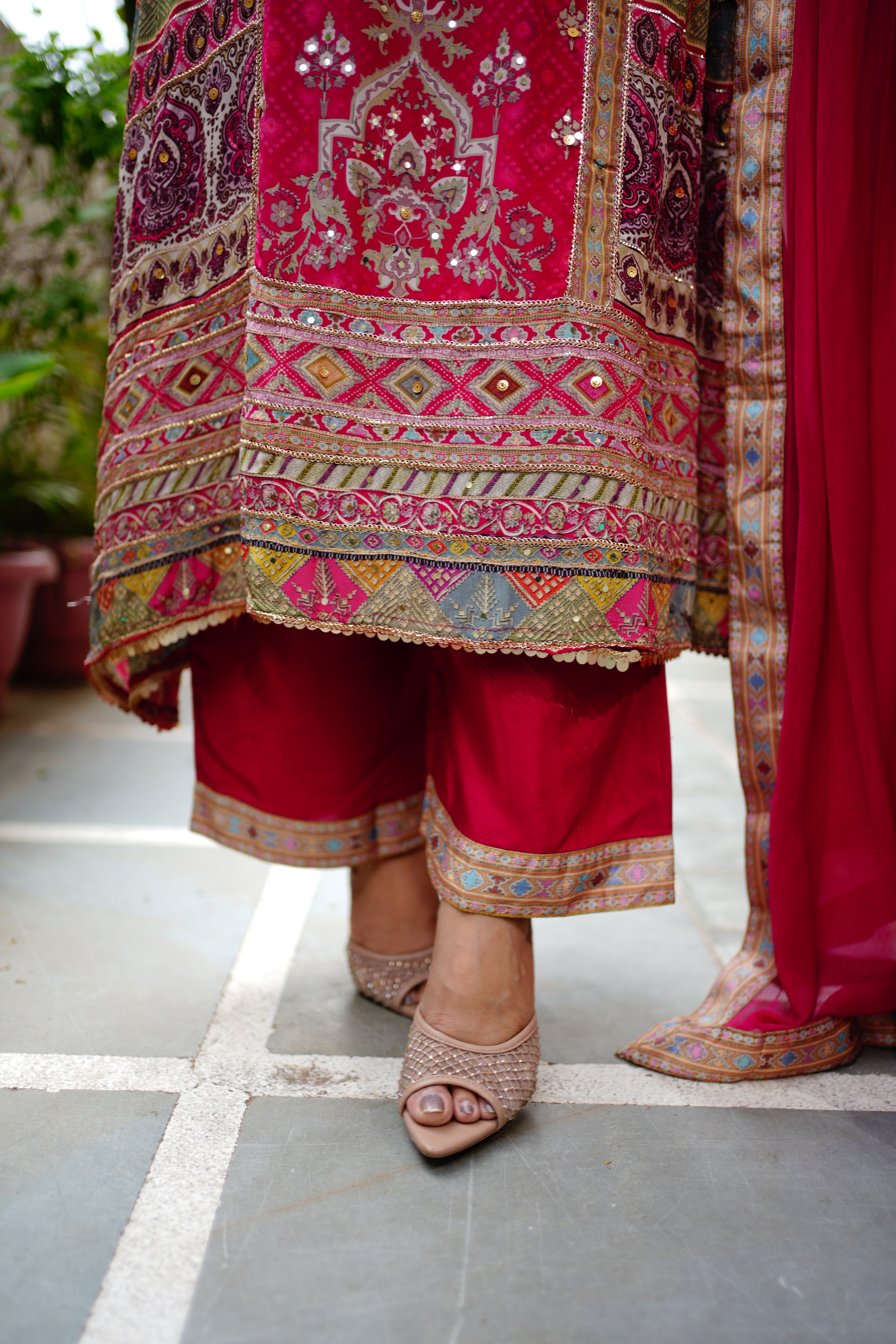 Roshni Asymmetric Crepe Embroidered Pant Set