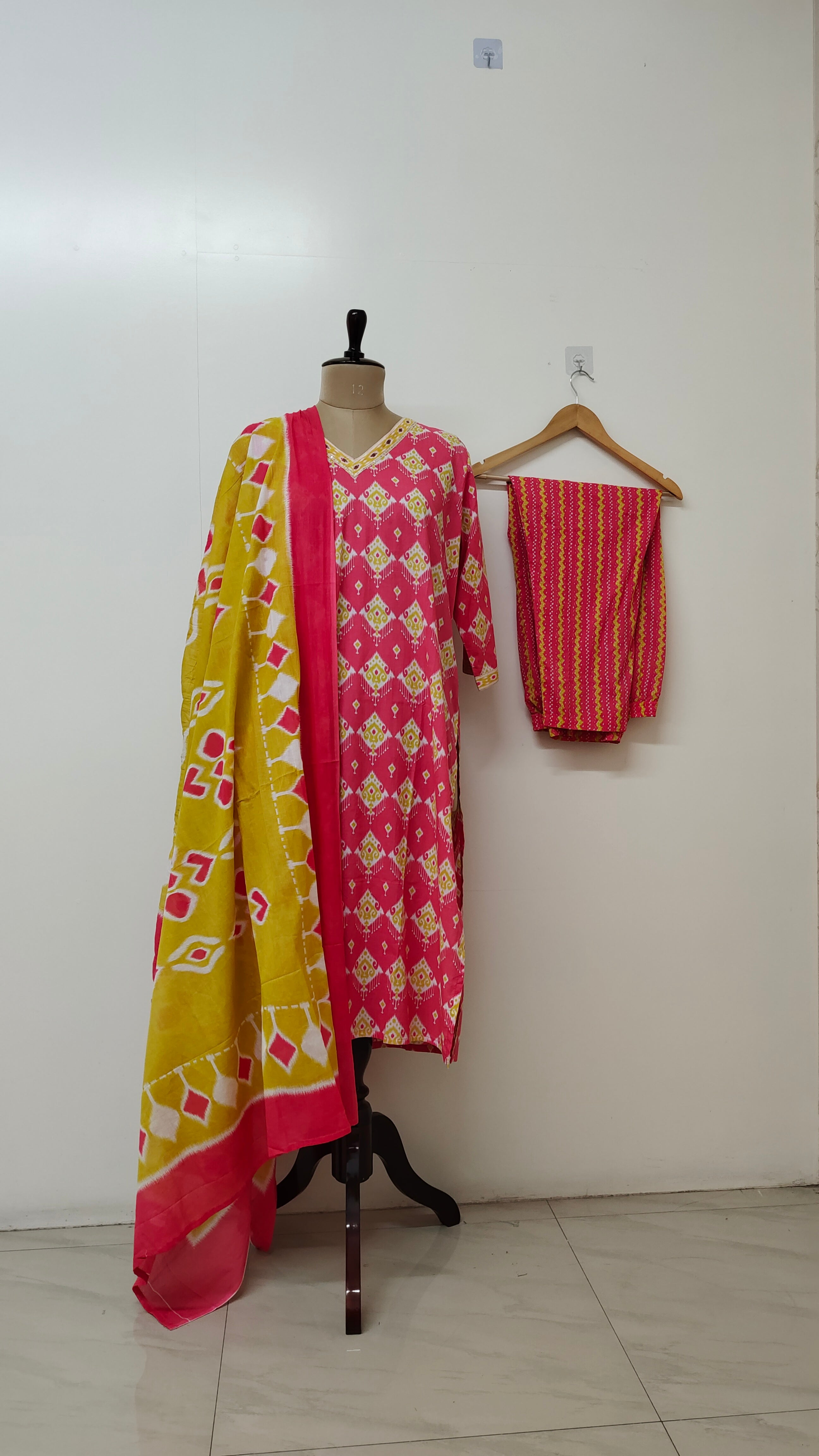 Anu Pink Cotton Straight Dupatta Set