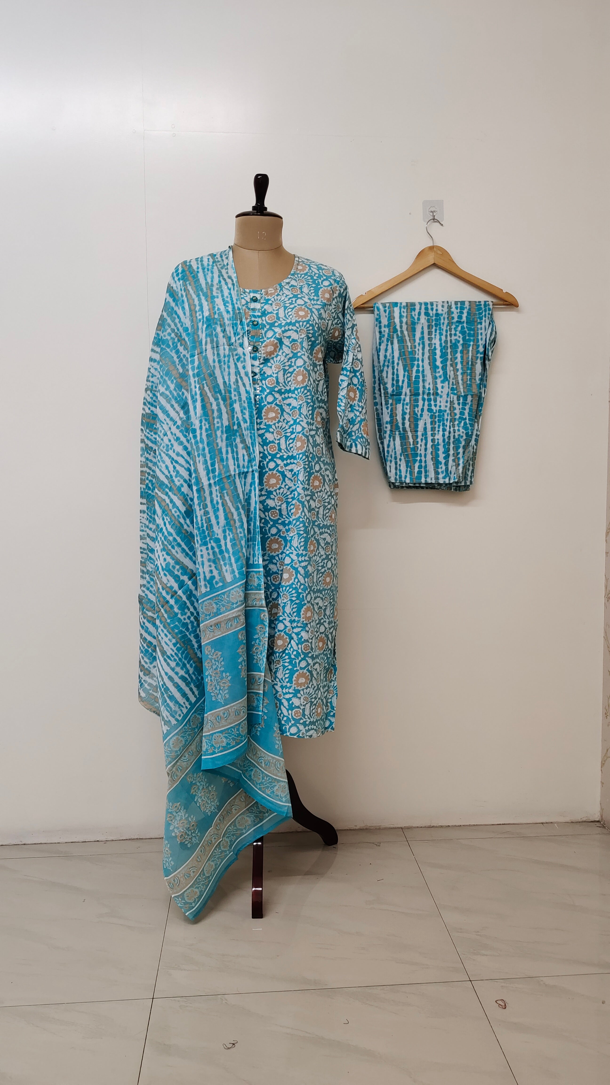 Maha Blue Cotton Straight Dupatta Set