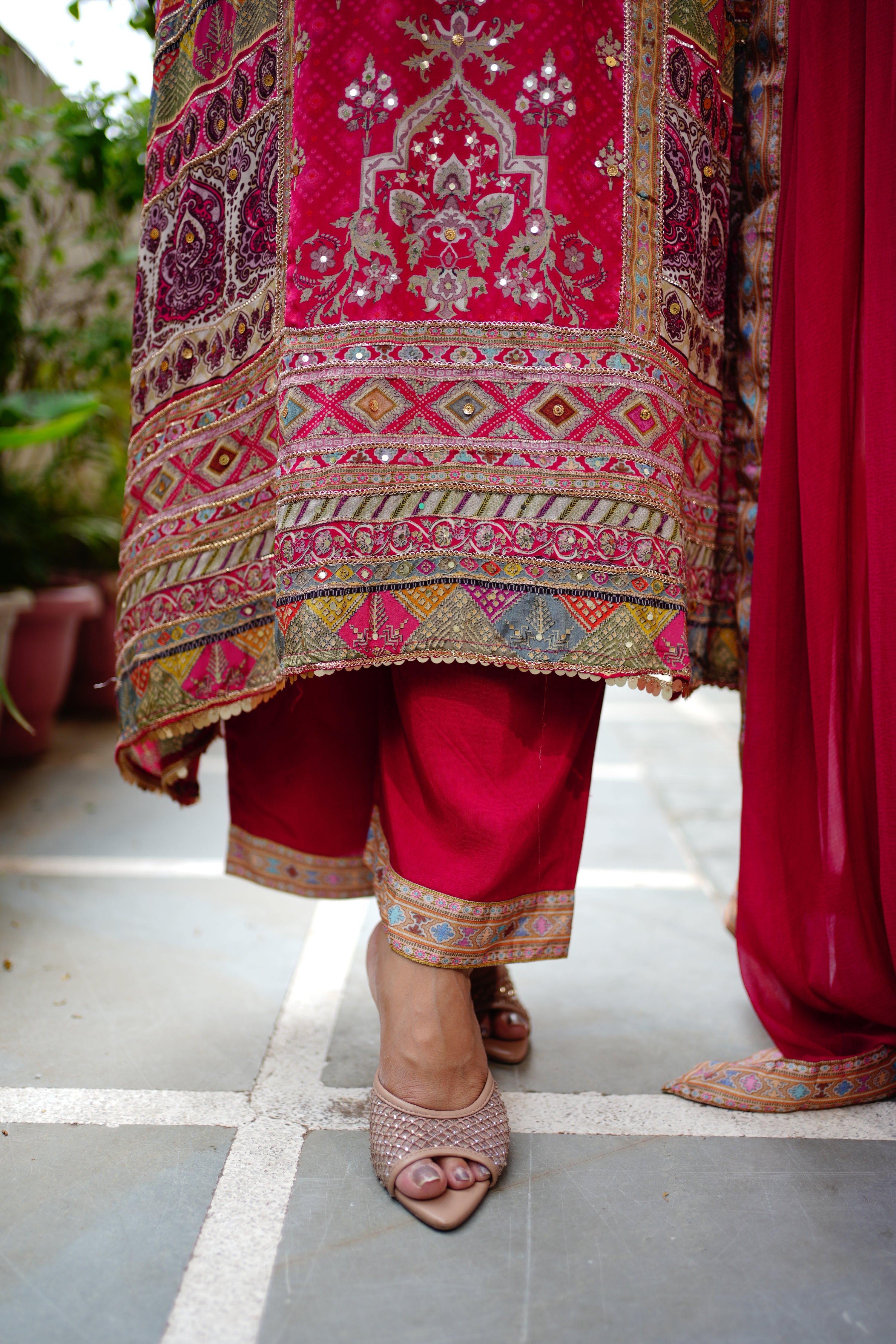 Roshni Asymmetric Crepe Embroidered Pant Set