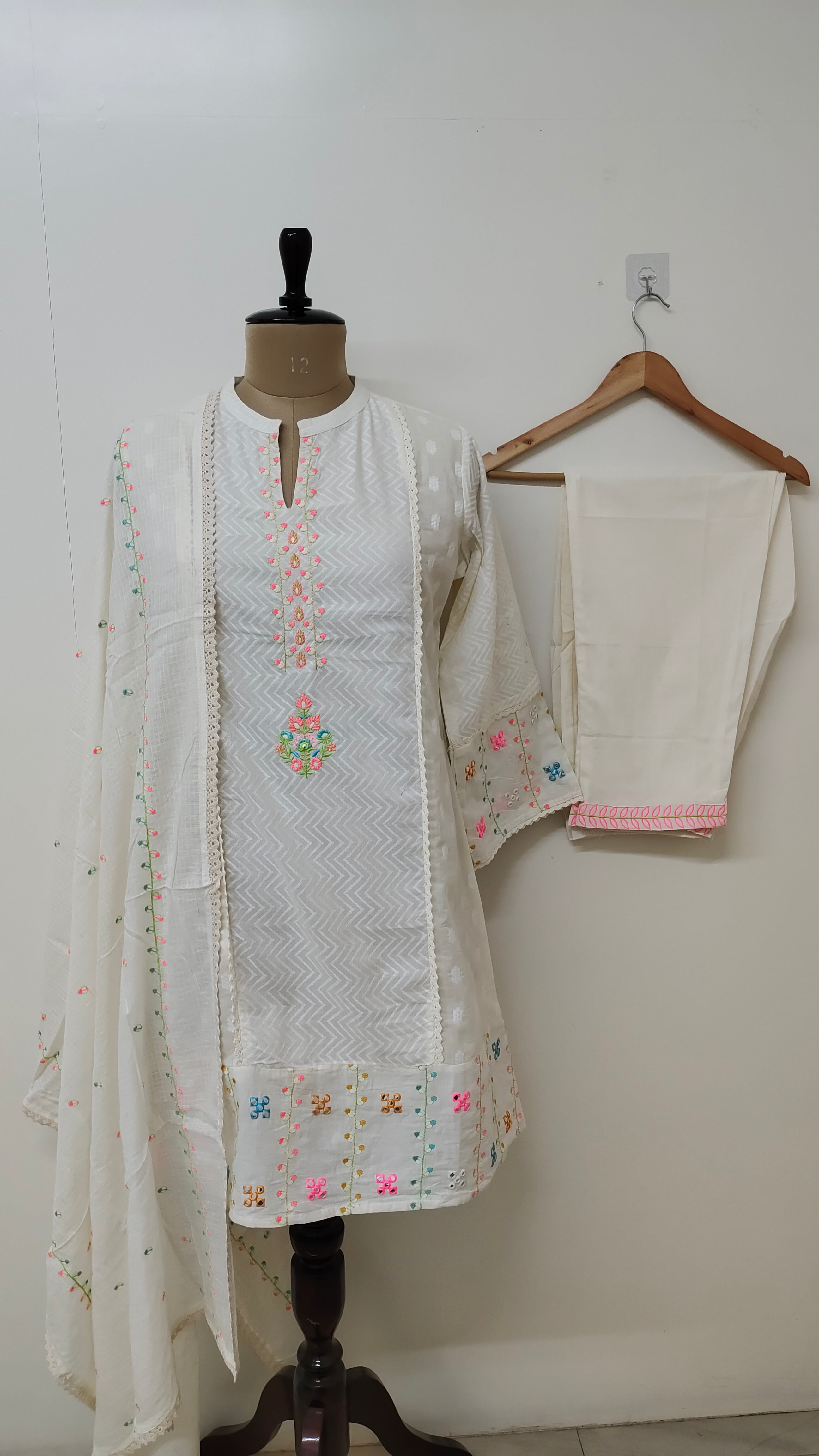 Multi Color Embroidered Lace Detail Dupatta Set
