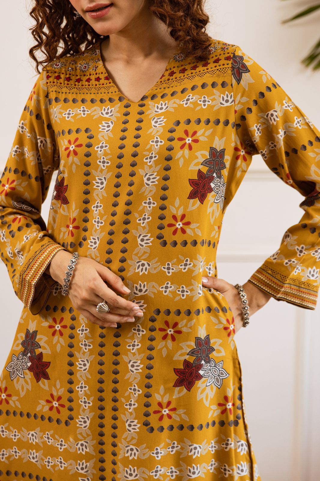 Aafreen Rayon HandEmbroidered Plazo Set