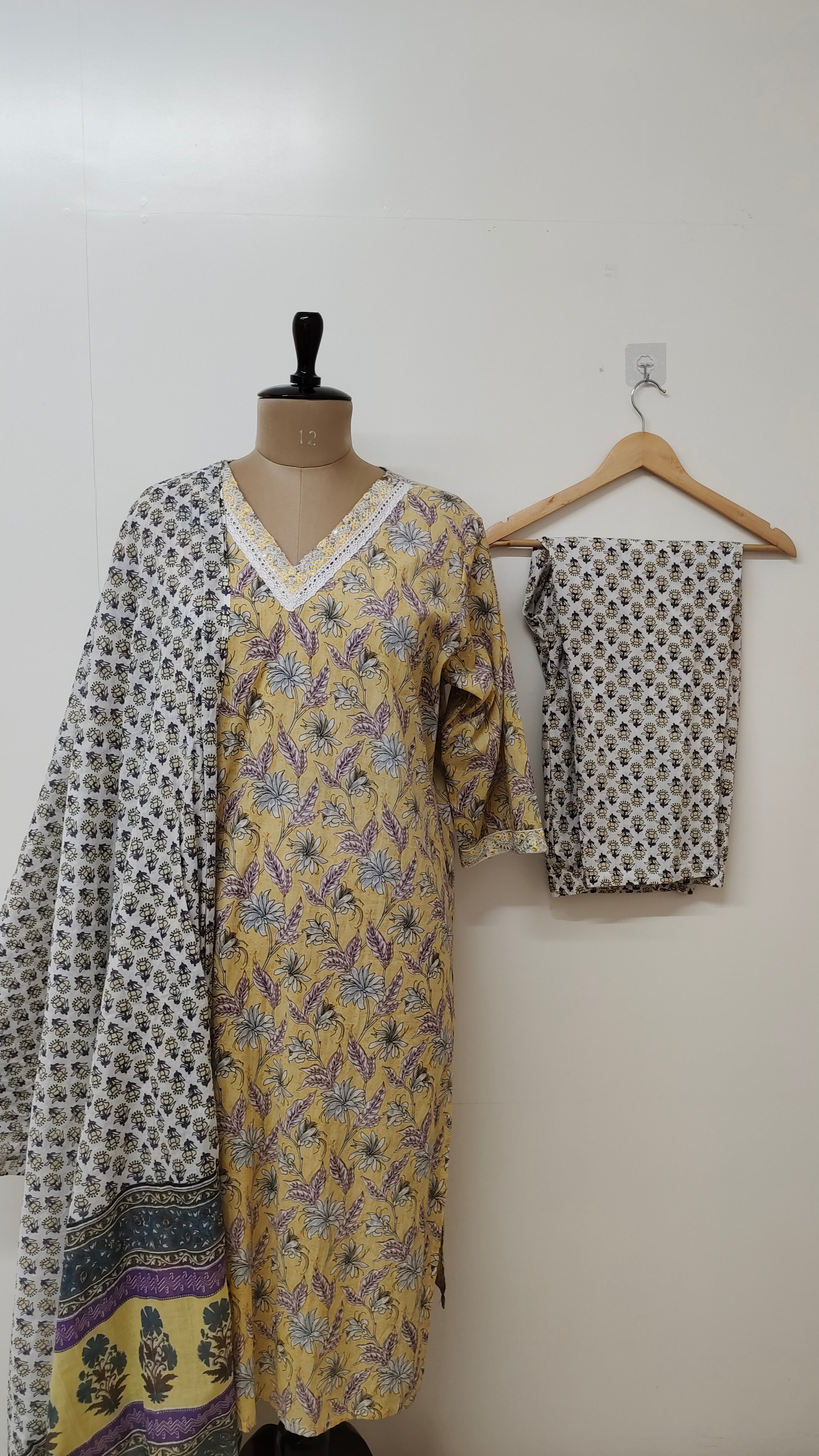 Soma Yellow Cotton Straight Dupatta Set
